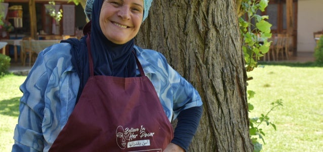 Rajaa Zaarour, a community kitchen worker at Arcenciel and UN Women community kitchen in Taanayel, Bekaa. Photo: UN Women/Nour Abdul Reda